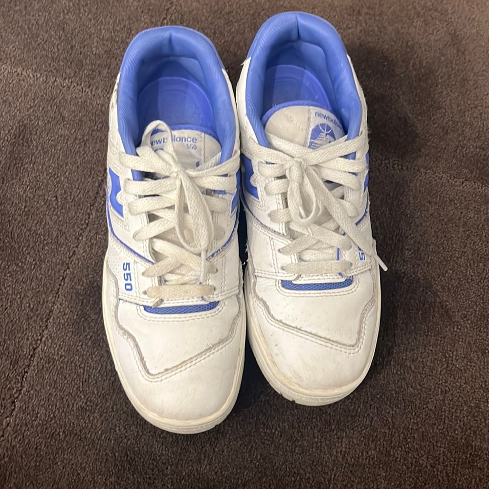 New balance 550 size 7.5 women’s white with blue